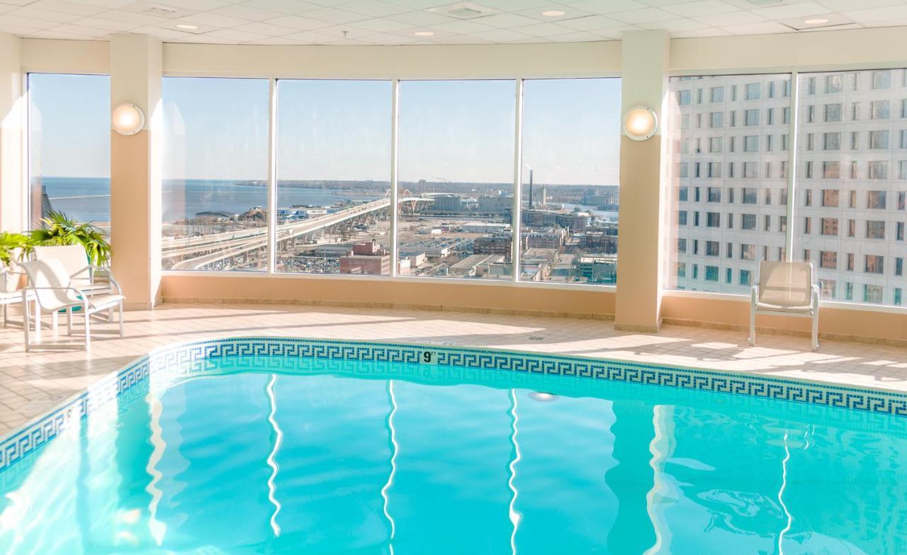 The Pfister Hotel Milwaukee Bagian luar foto