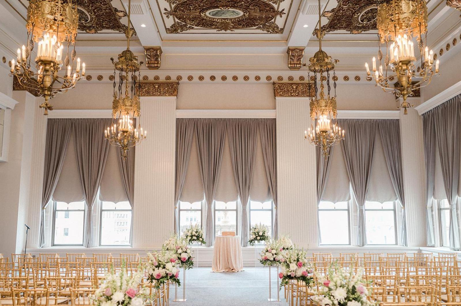 The Pfister Hotel Milwaukee Bagian luar foto